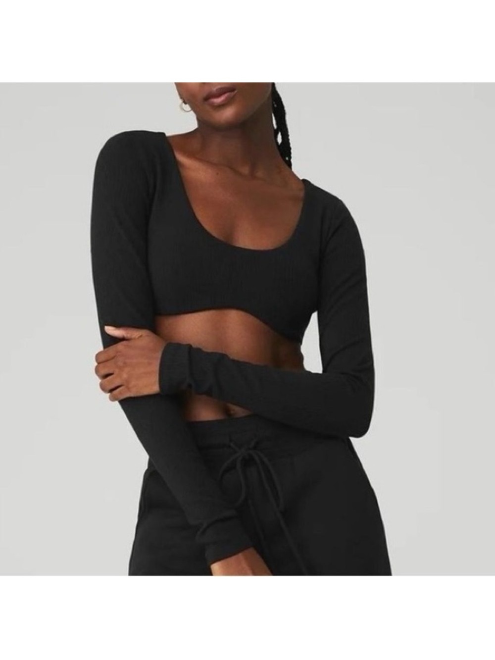 ALO Yoga Black Long-Sleeve Scoop-Neck Crop Top